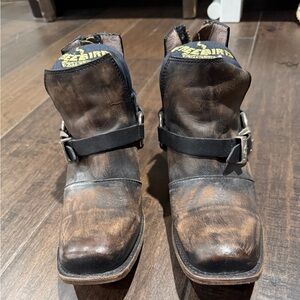 Freebird by Steve Madden Truce boots